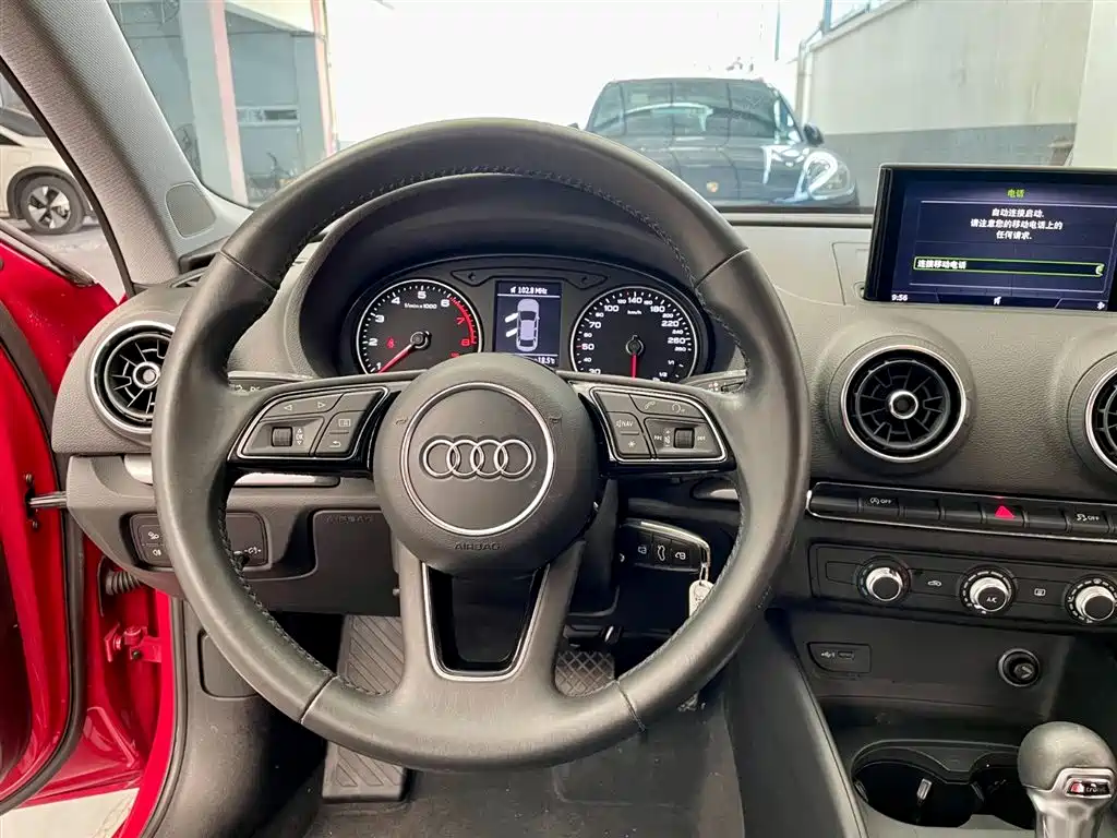 Audi A3 2018 30th Anniversary Limousine 35 TFSI Progressive фото 12