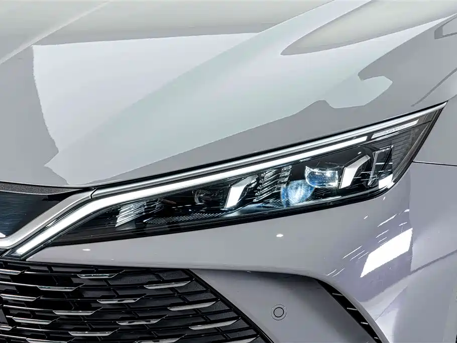 BYD Qin L 2026 2026 Model DM-i 210KM Superior Edition