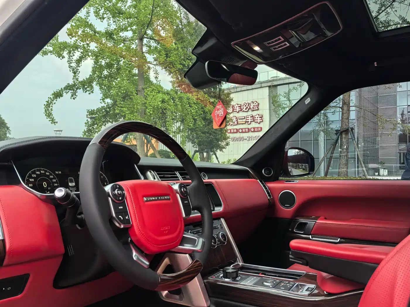 Land Rover Range Rover 2017 3.0 SC V6 Vogue фото 6