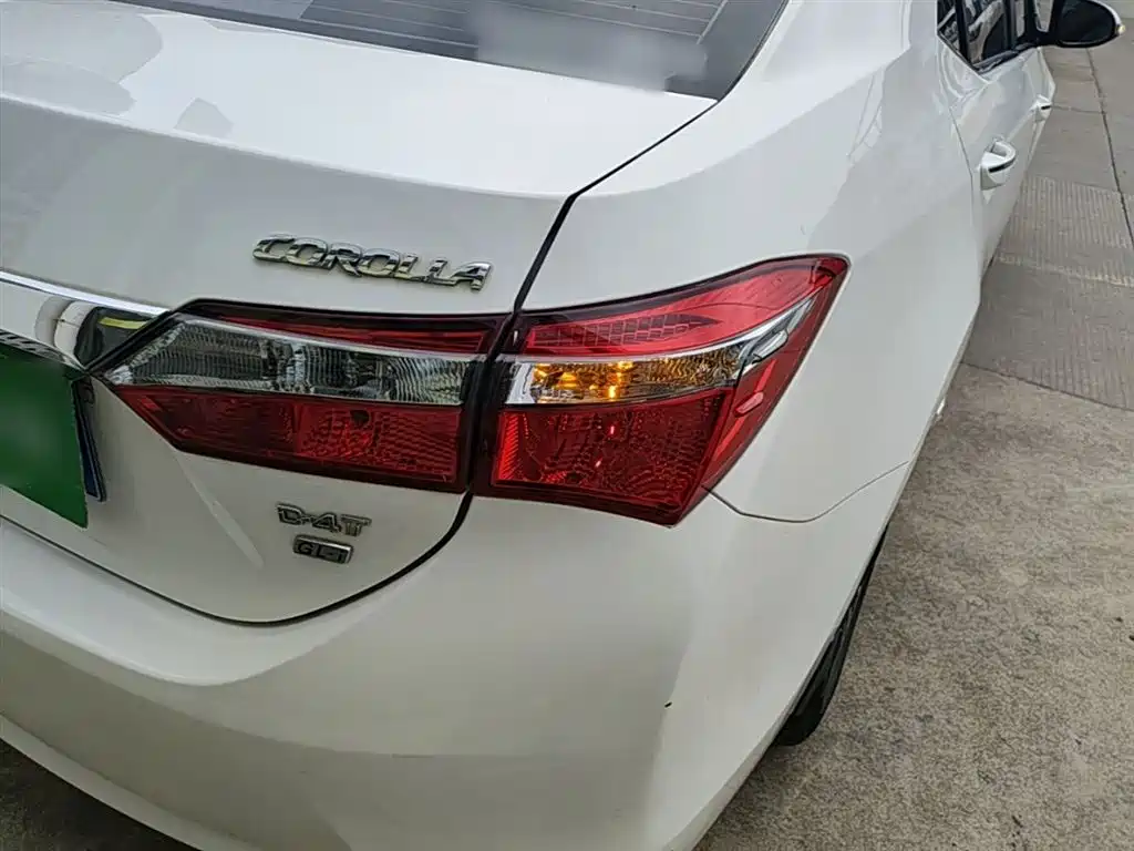 Toyota Corolla 2017 Facelift 1.2T S-CVT GL-i фото 8