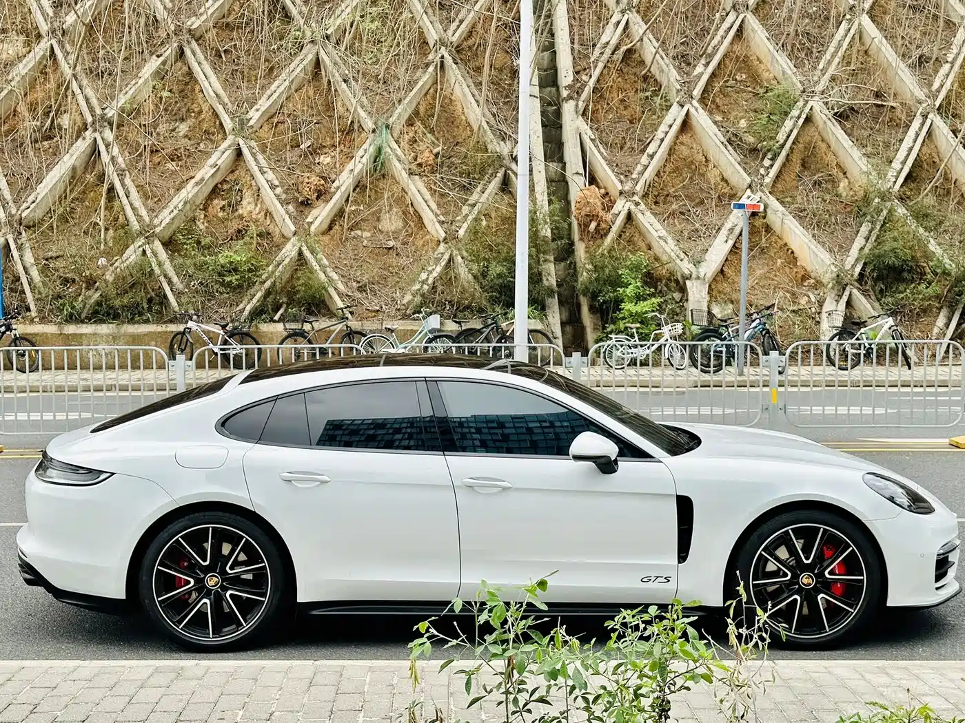 Porsche Panamera 2023 Panamera GTS 4.0T фото 7