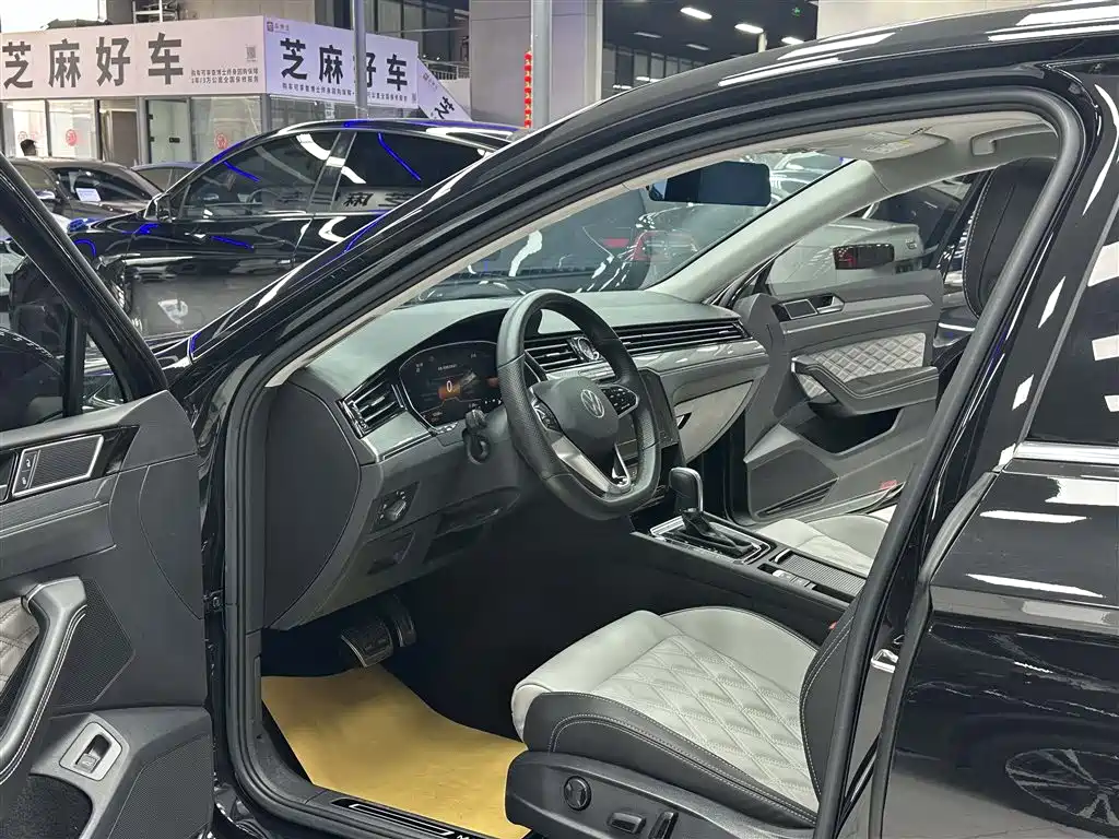 Volkswagen Magotan 2023 2 Million Units Anniversary Edition 330TSI DSG Leading Type фото 9