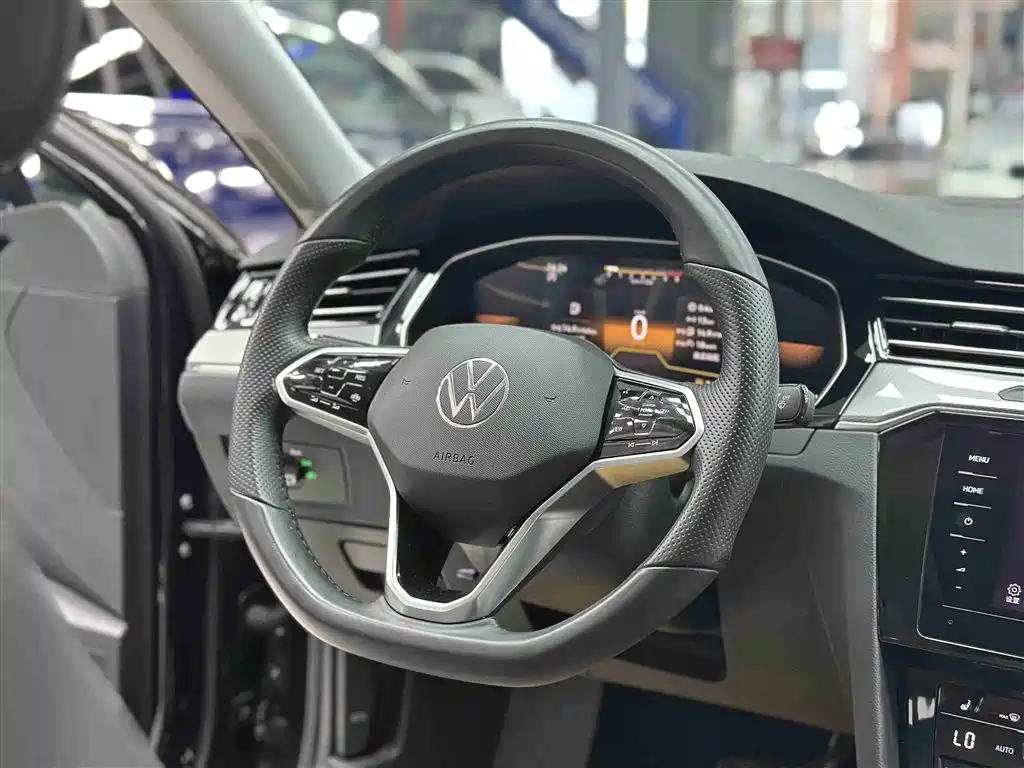 Volkswagen Magotan 2023 2 Million Units Anniversary Edition 330TSI DSG Leading Type фото 11