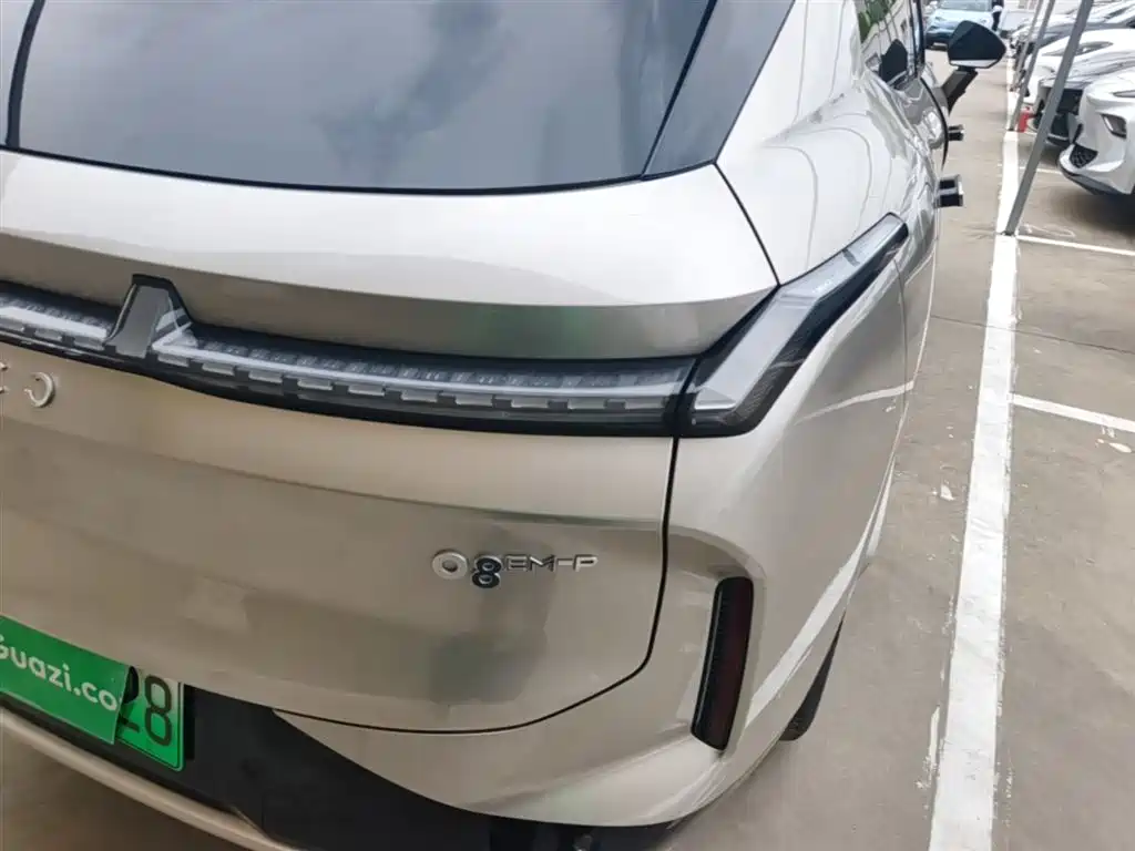 Lynk & Co 08 EM-P 2023 245km Ultra Long Range Halo фото 8
