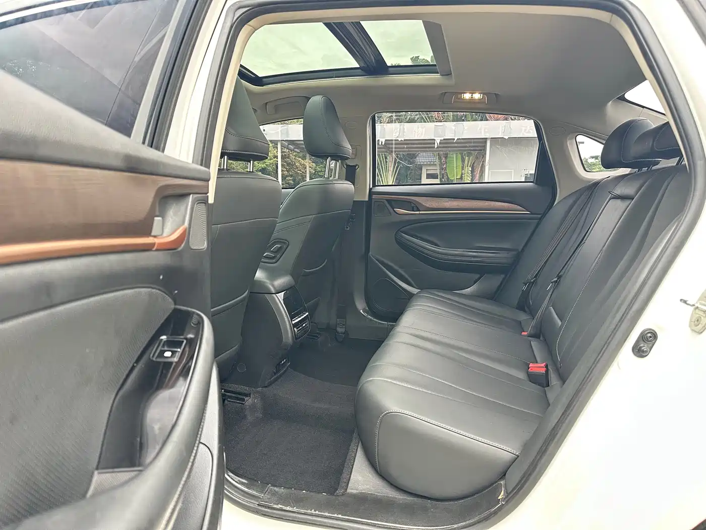 GAC Trumpchi Trumpchi GA6 2019 270T Automatic Premium Edition фото 13