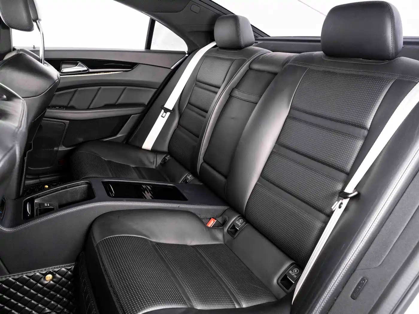Mercedes-Benz CLS AMG 2015 AMG CLS 63 4MATIC фото 17