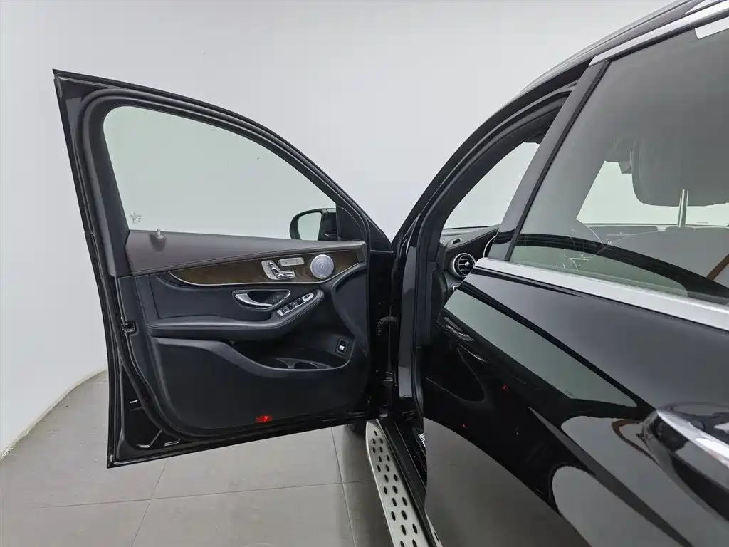 Mercedes-Benz GLC 2020 GLC 300 L 4MATIC Dynamic фото 8