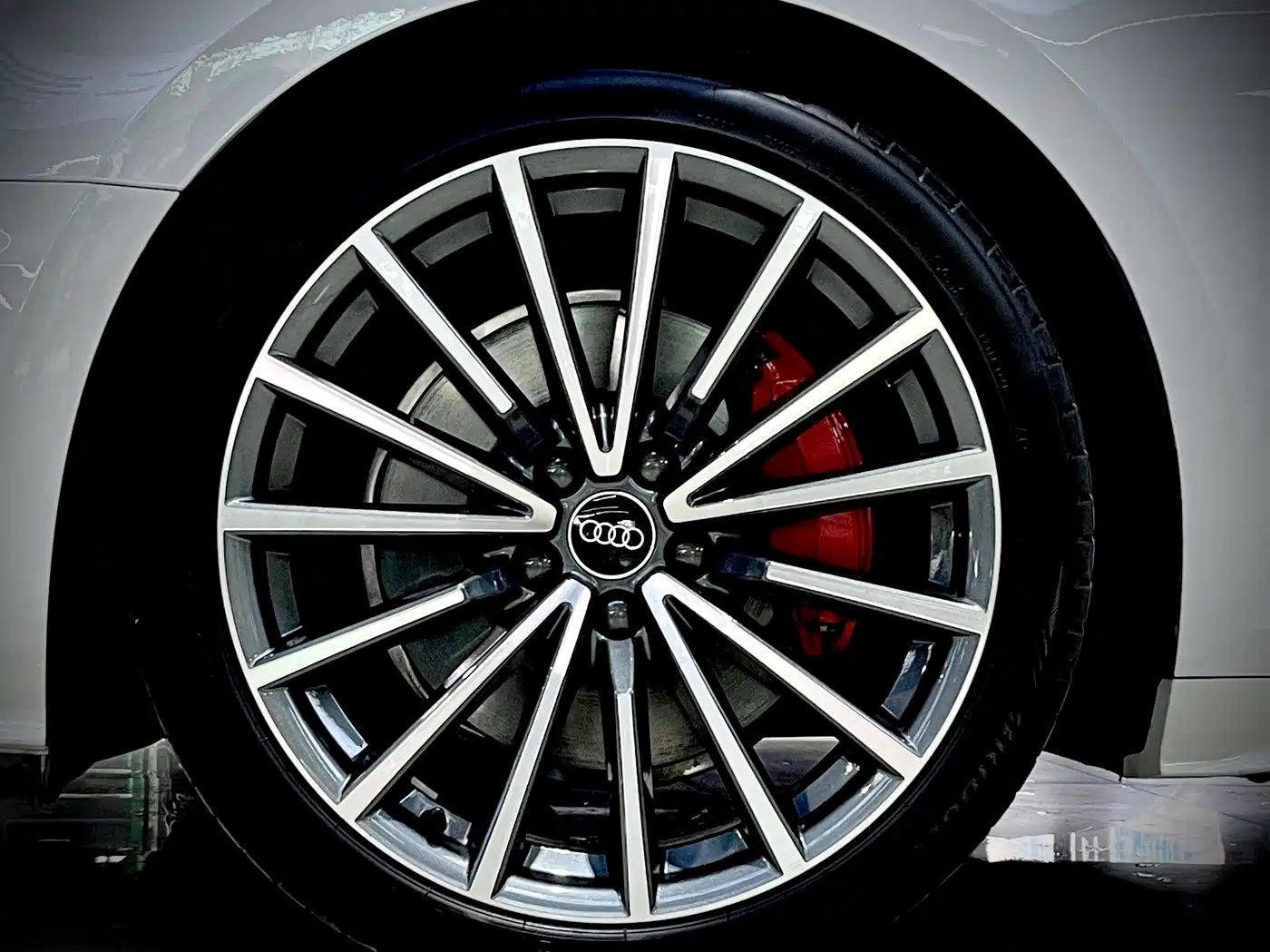Audi A5 (Import) 2024 Sportback 40 TFSI quattro Luxury Dynamic фото 7