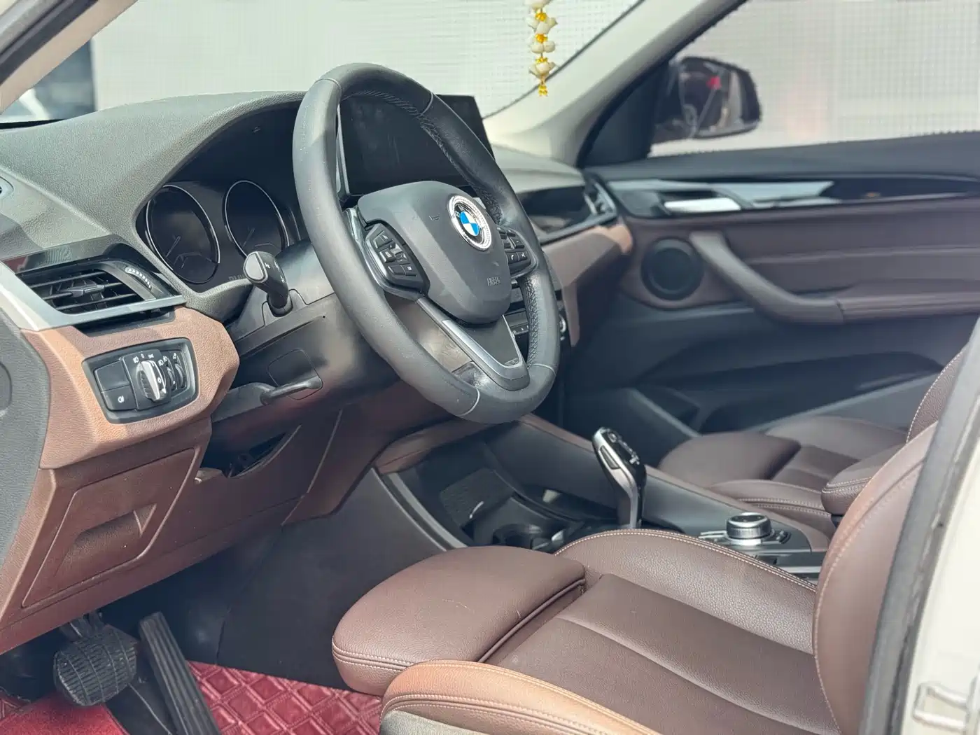 BMW X1 2020 sDrive25Li Leading Model фото 8