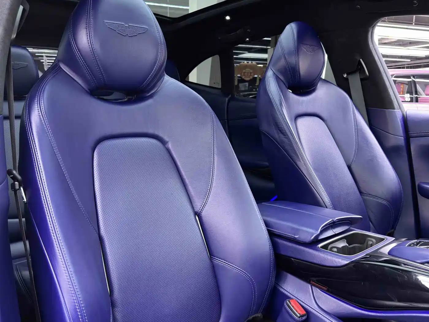 Aston Martin DBX 2022 2020 4.0T V8