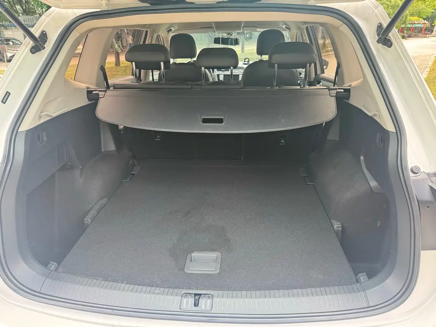 Volkswagen Tiguan L 2017 330TSI Automatic 2WD Comfort Edition фото 14