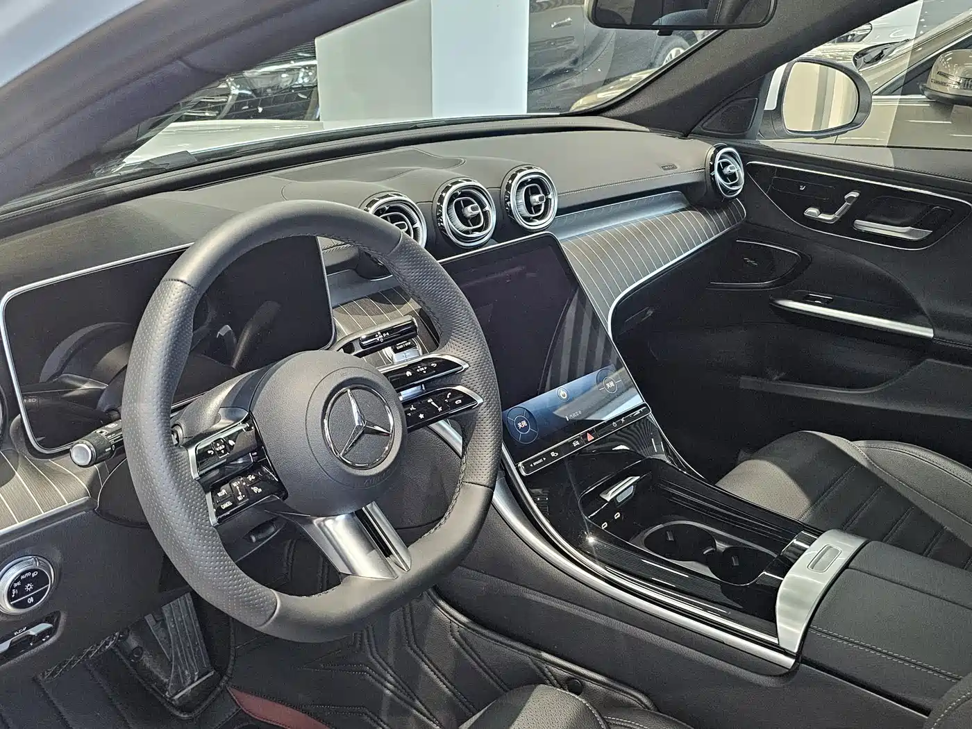 Mercedes-Benz C-Class 2025 C 260 L Sport Edition фото 9