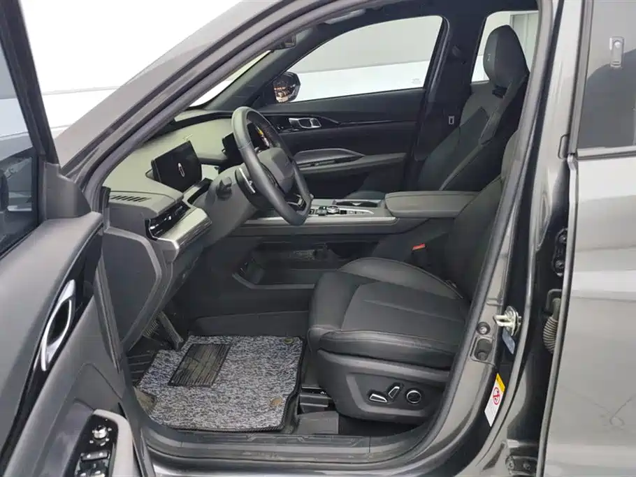 CHANGAN CHANGAN AUCHAN Z6