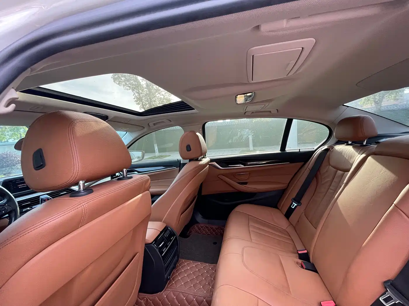 BMW 5 Series 2018 528Li Launch Special Edition фото 9