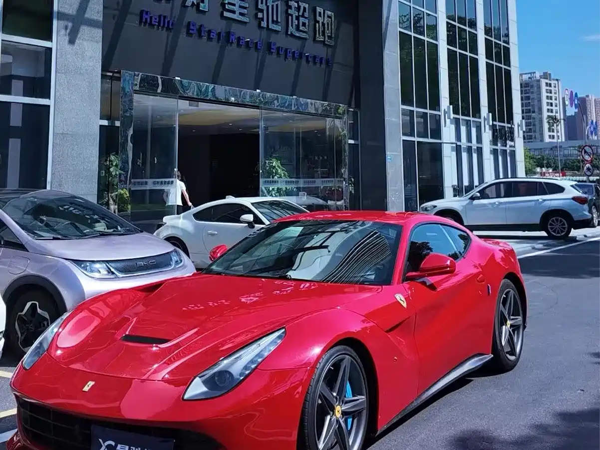 Ferrari F12berlinetta 2014 2013 6.3L Standard