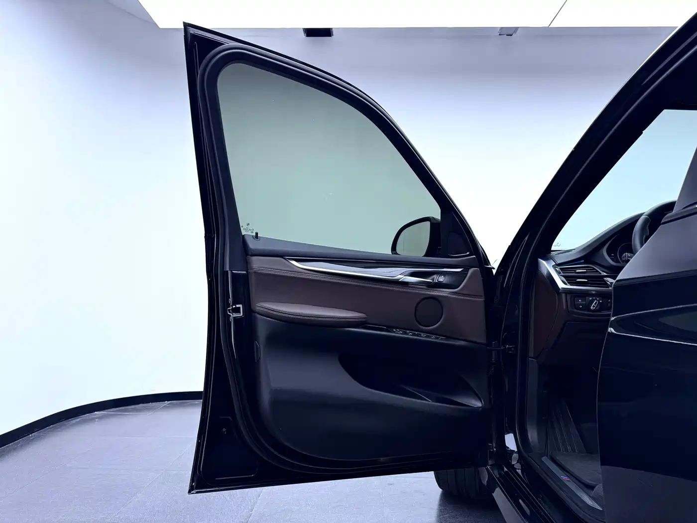 BMW X5 (Import) 2018 xDrive35i M Sport Model фото 18