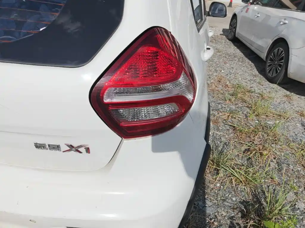 Geely Yuanjing X1 2018 2017 1.3L Manual Crazy Fun Edition