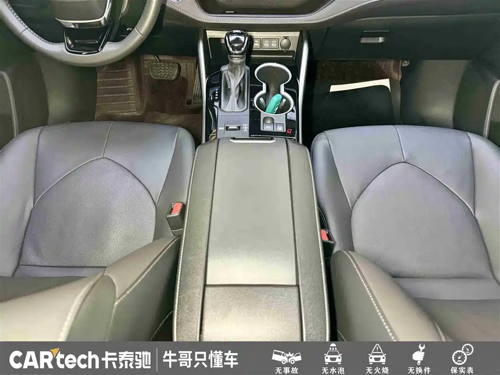 Toyota Highlander 2023 2.5L Smart Hybrid Dual Engine AWD Premium 7-Seater фото 20
