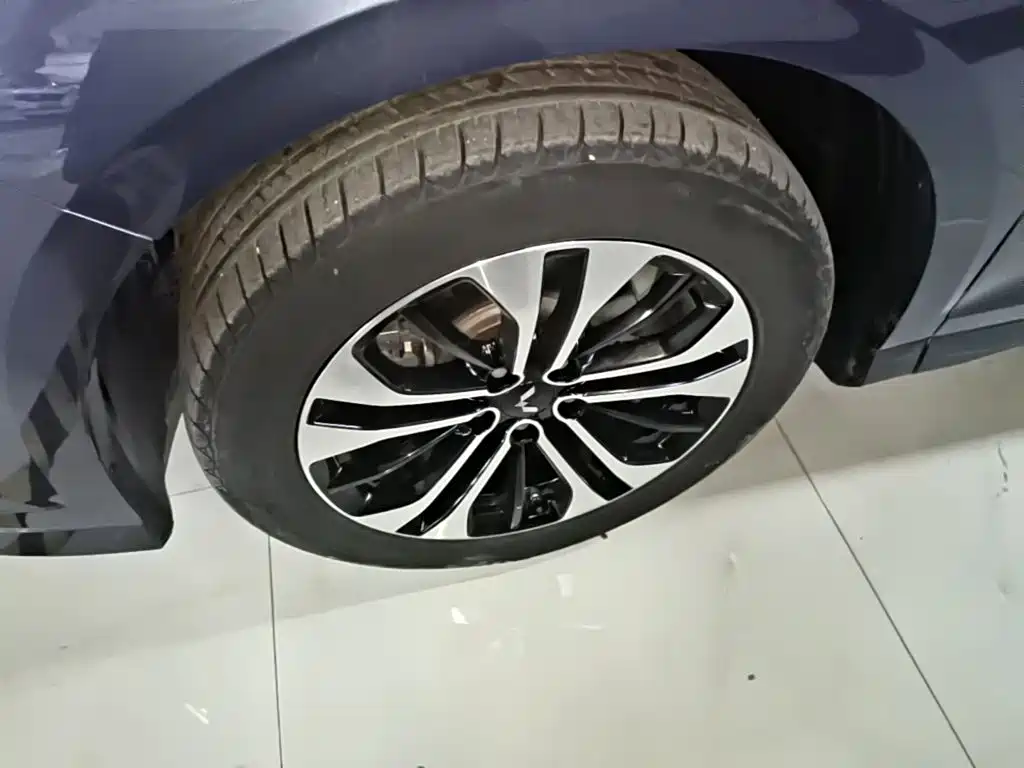 Wuling Motors Wuling Victory 2022 2022 280T 1.5T CVT Flagship