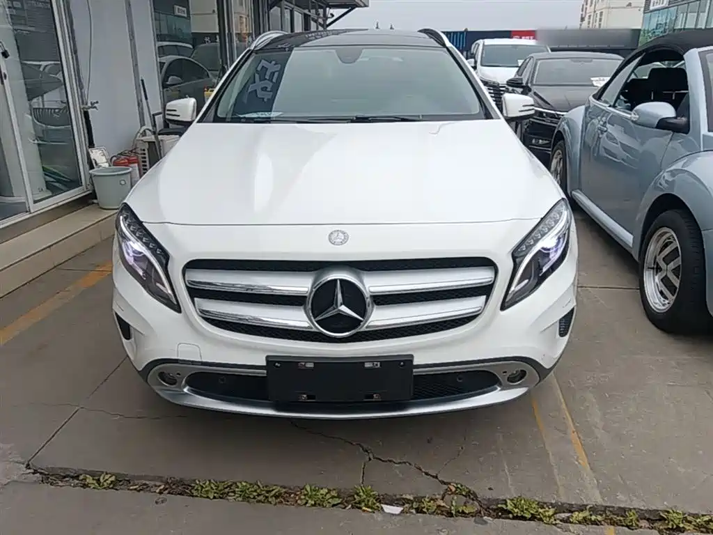 Mercedes-Benz GLA 2016 GLA 220 4MATIC Fashion фото 3