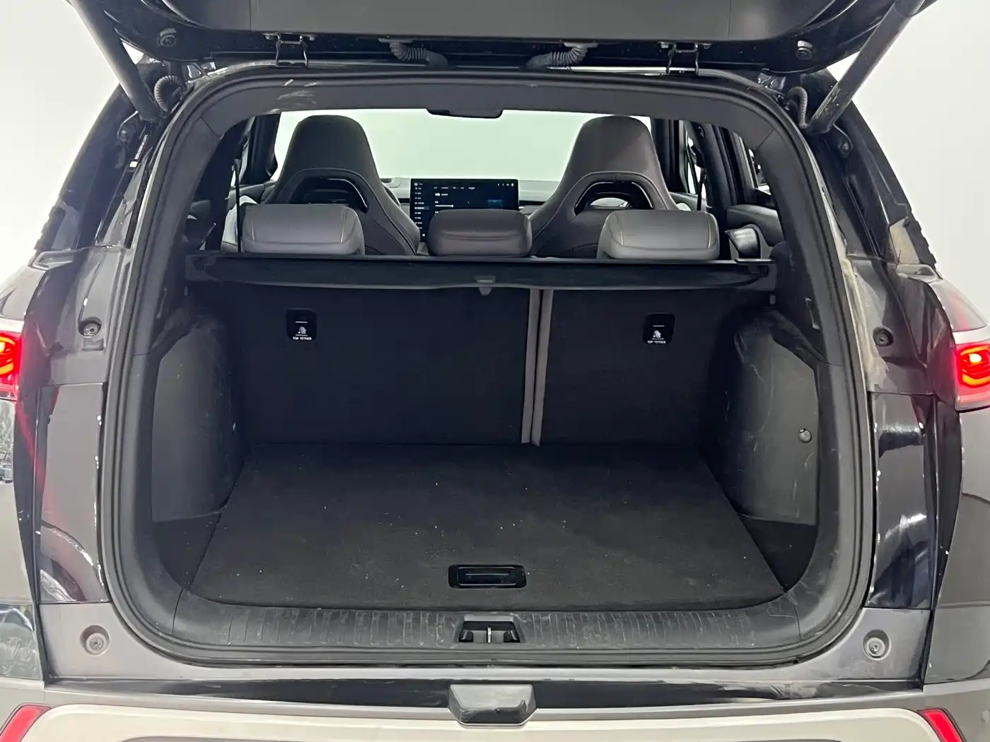 BYD Frigate 07 2024 Glory Edition DM-i 205KM Flagship фото 8