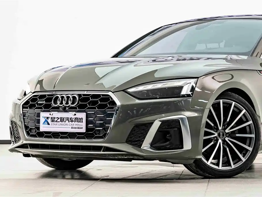 Audi A5 (Import) 2023 Sportback 40 TFSI quattro Luxury Dynamic фото 2