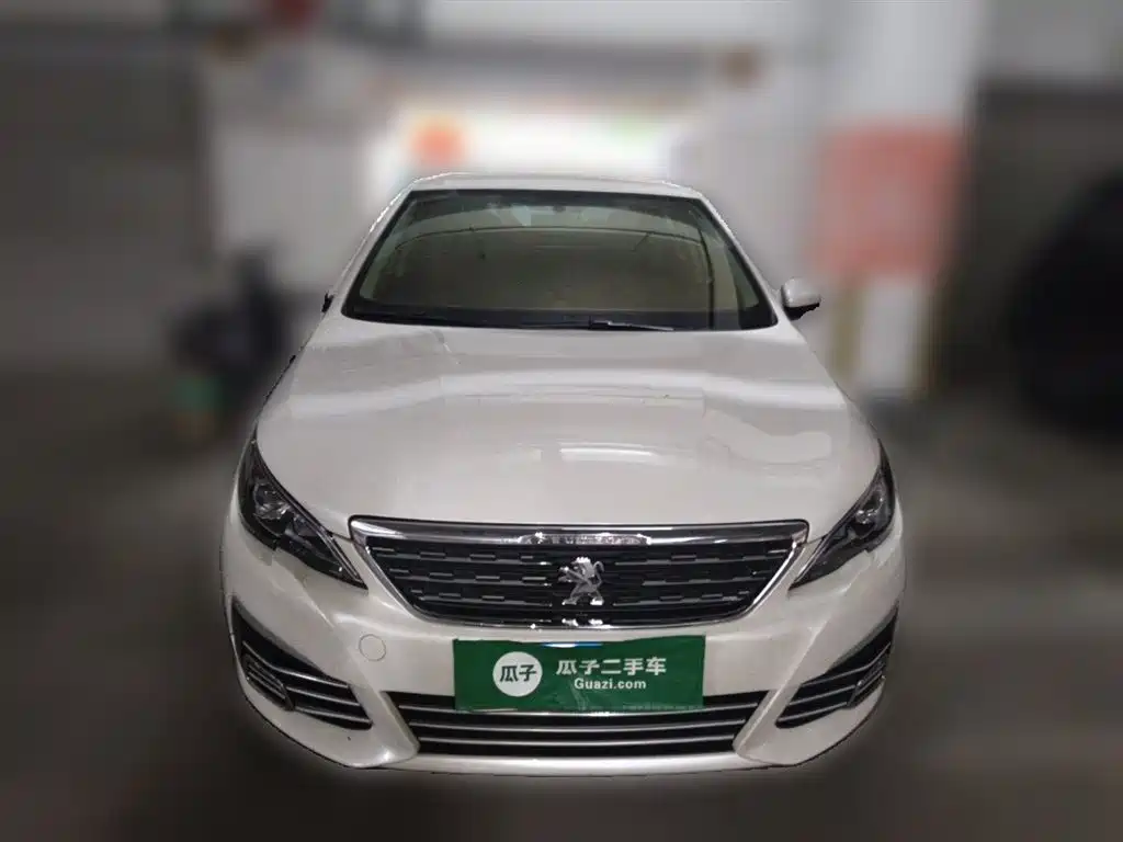 Peugeot 308 2018 1.6L Auto Fashion Edition фото 24