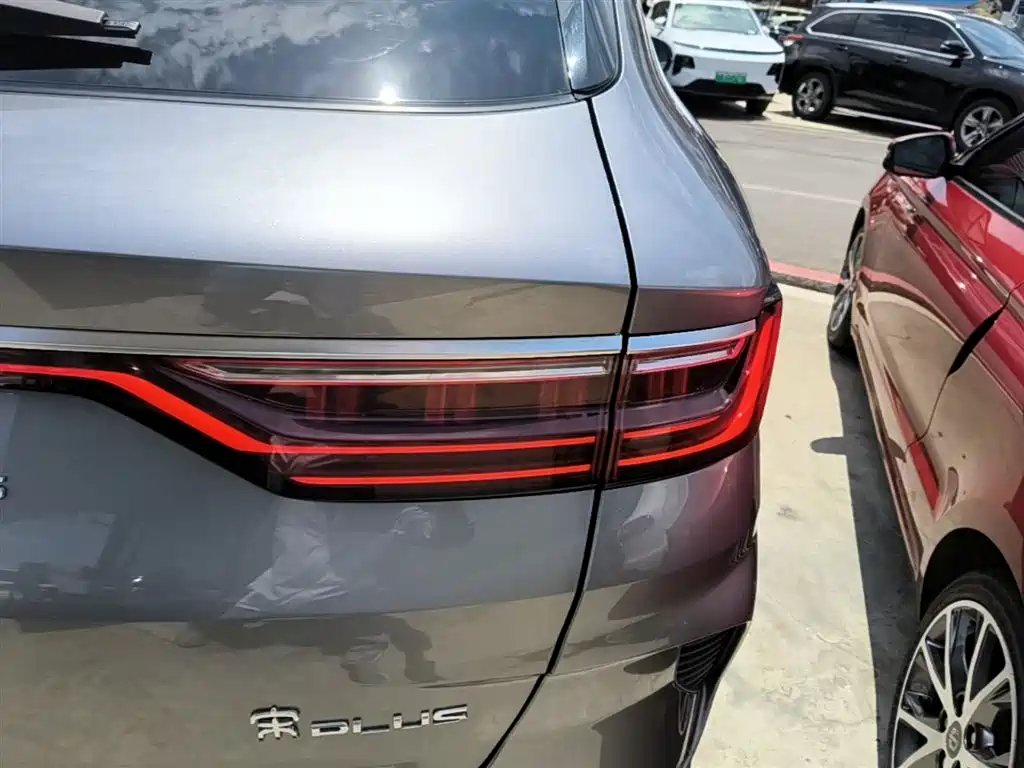 BYD Song PLUS PHEV 2021 EV Premium Model фото 24