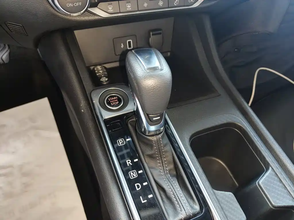 Nissan SYLPHY, миниатюра 10