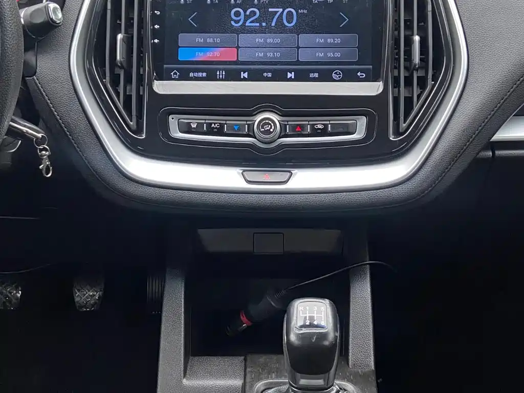 Jetour X70M 2020 2020 Facelift 1.5T Manual Partner 6-seater