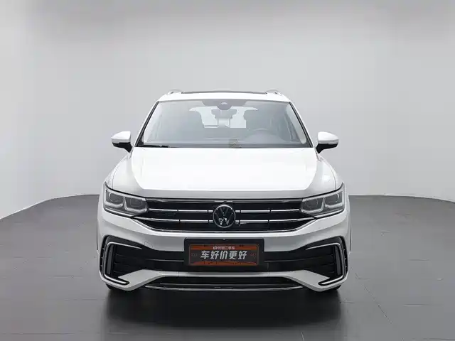 Volkswagen Tiguan L PHEV 2023 430PHEV Plug-in Hybrid Flagship — фото 3
