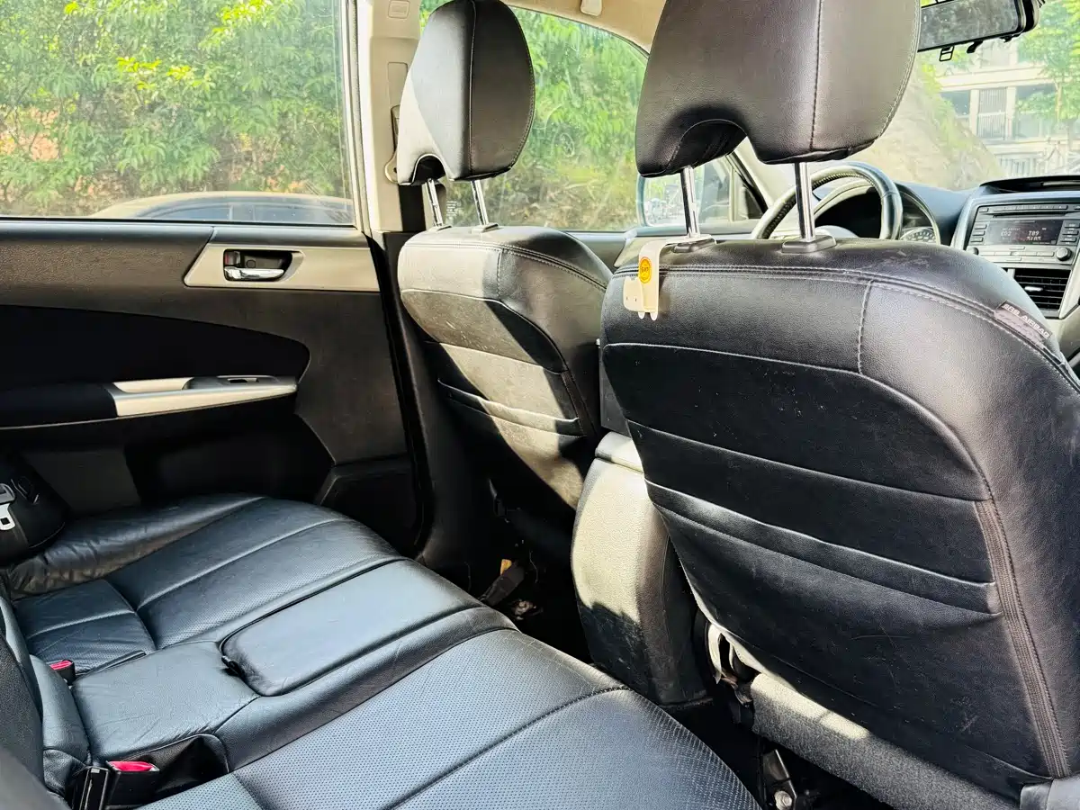 Subaru Forester 2010 2.0XS Luxury Navigation Edition фото 7