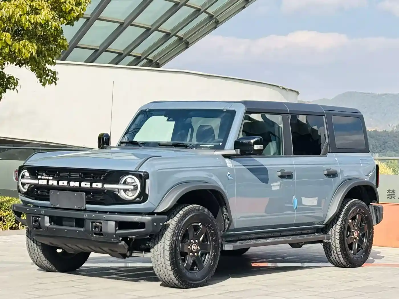 Ford Bronco 2024 2.3T Black Diamond