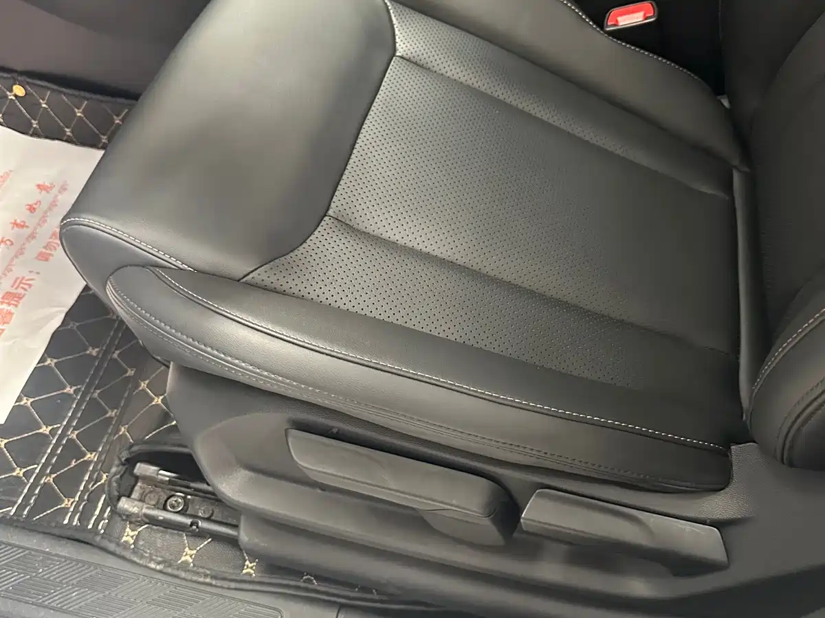 Wuling Motors Wuling Jiachen 2024 2022 1.5T CVT Smart Luxury