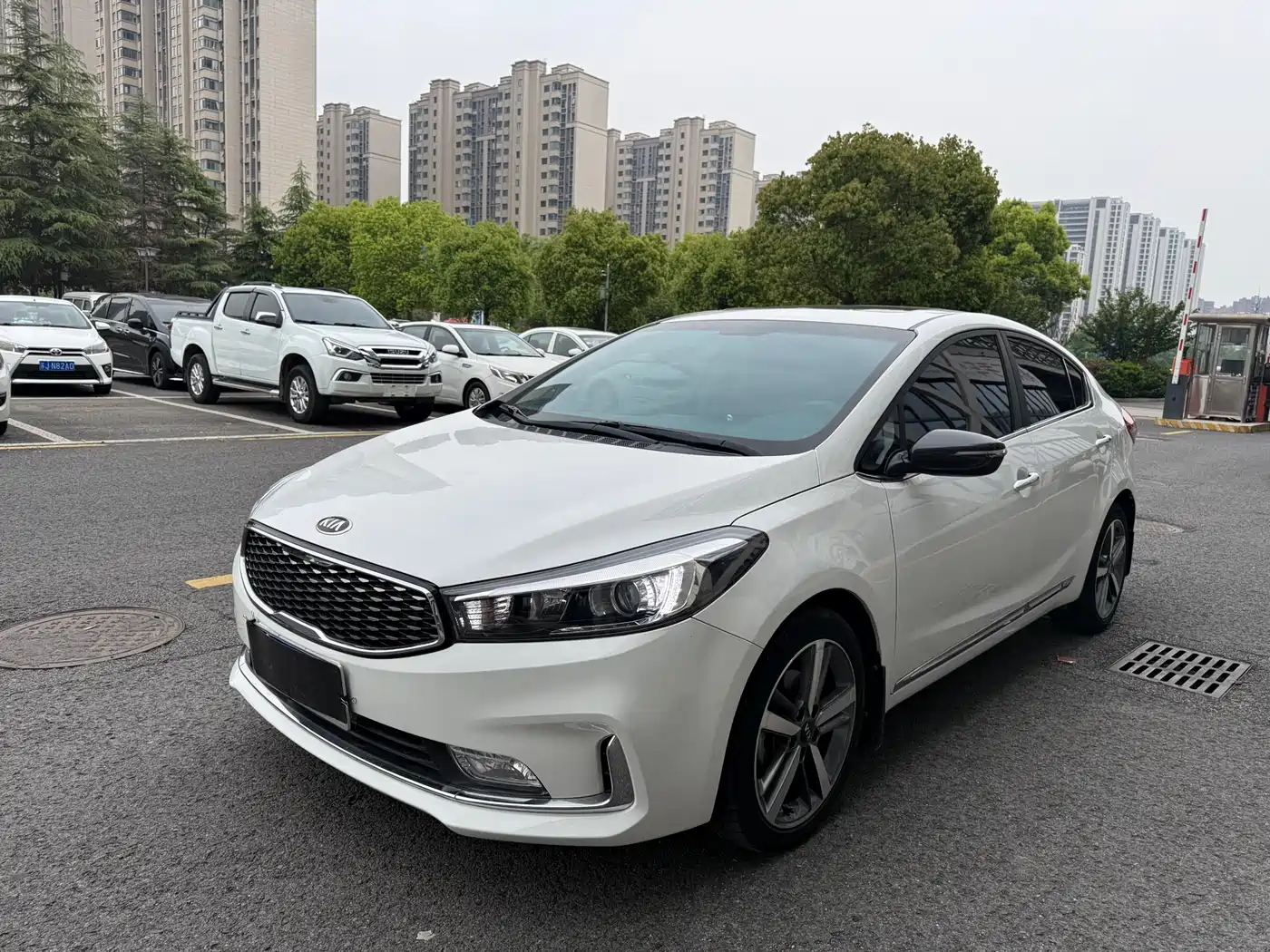 Kia K3 2017 1.6L Automatic 15th Anniversary Special GLS