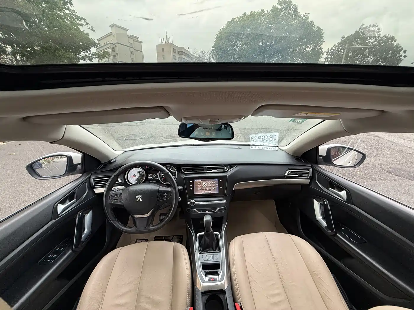 Peugeot 408 2015 Model 1.2T Automatic Luxury Edition фото 9