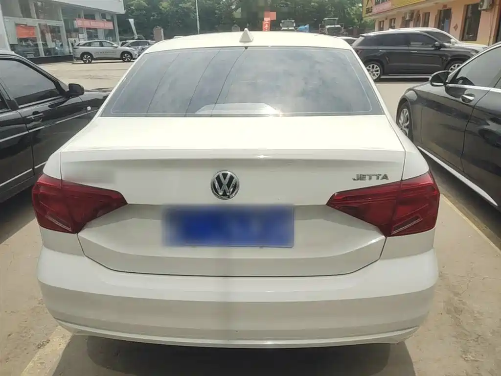 Volkswagen Jetta 2017 1.5L Manual Fashion фото 6