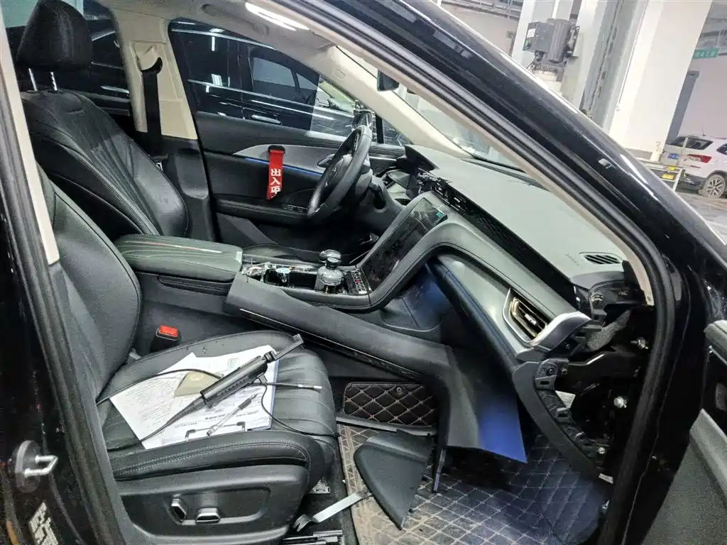 Hongqi H5 2023 2.0T Auto Smart Connect Flag Comfort фото 11