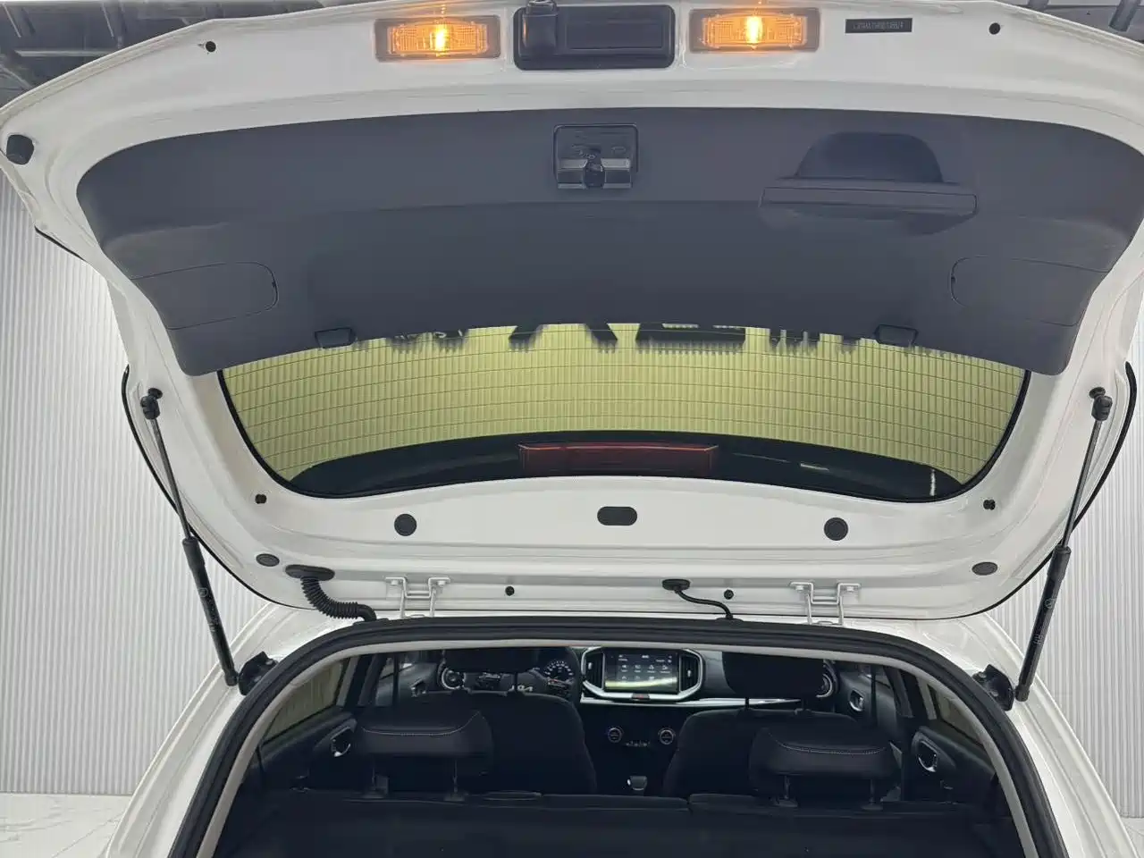 Kia KX1 2021 1.4L CVT Fun Sunroof Version фото 13