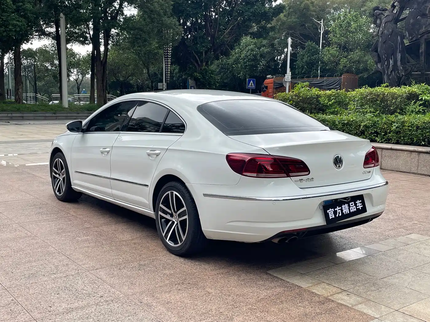 Volkswagen FAW-Volkswagen CC 2016 Model 1.8TSI Premium фото 4