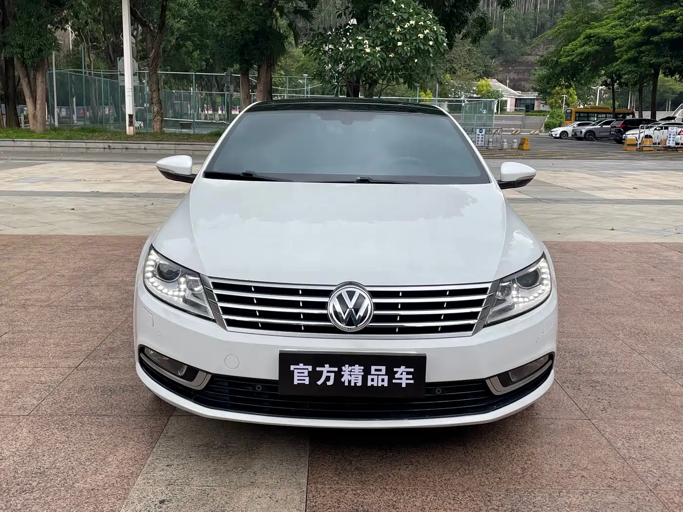 Volkswagen FAW-Volkswagen CC 2016 Model 1.8TSI Premium фото 5