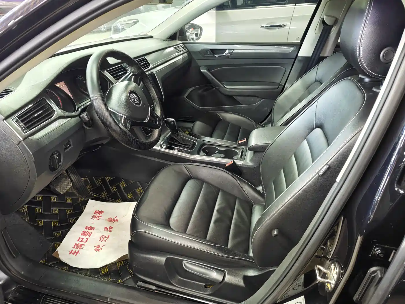 Volkswagen Passat 2017 280TSI DSG Prestige фото 13