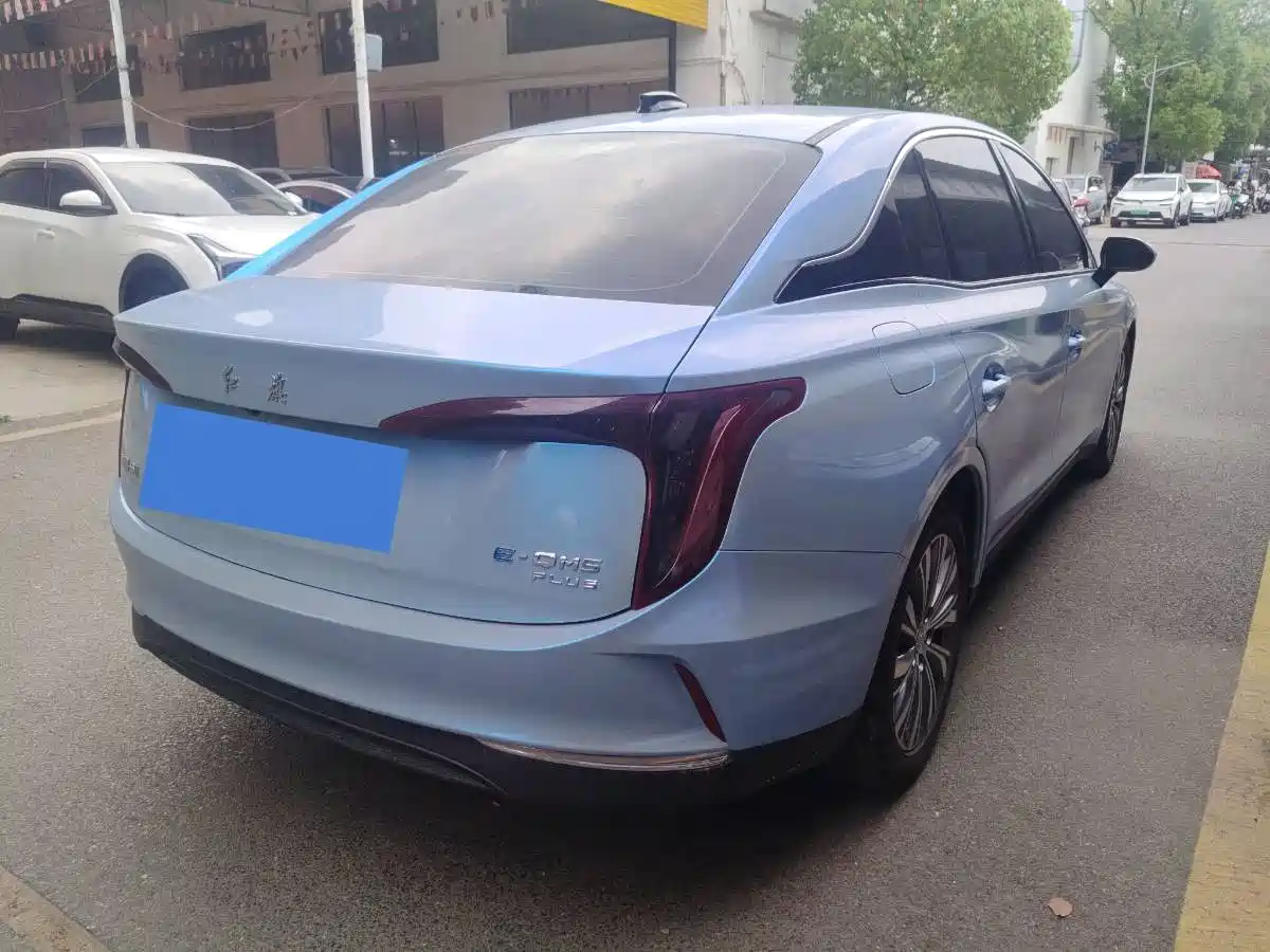Hongqi E-QM5 2023 620km PLUS фото 10