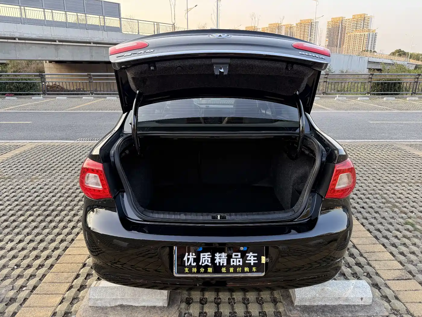 Volkswagen Bora 2012 1.6L Automatic Luxury Model фото 23