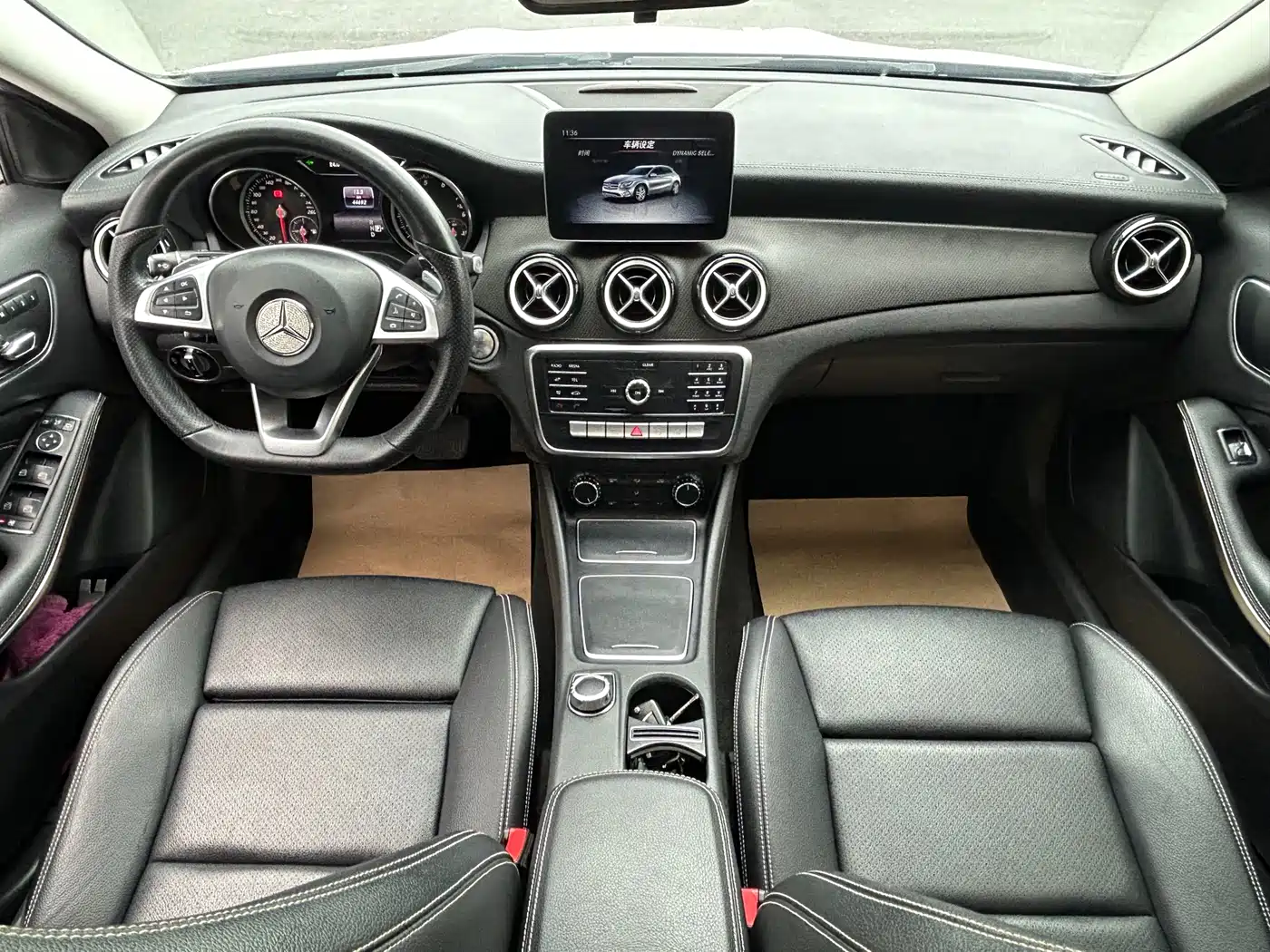Mercedes-Benz GLA 2019 GLA 200 Fashion фото 19
