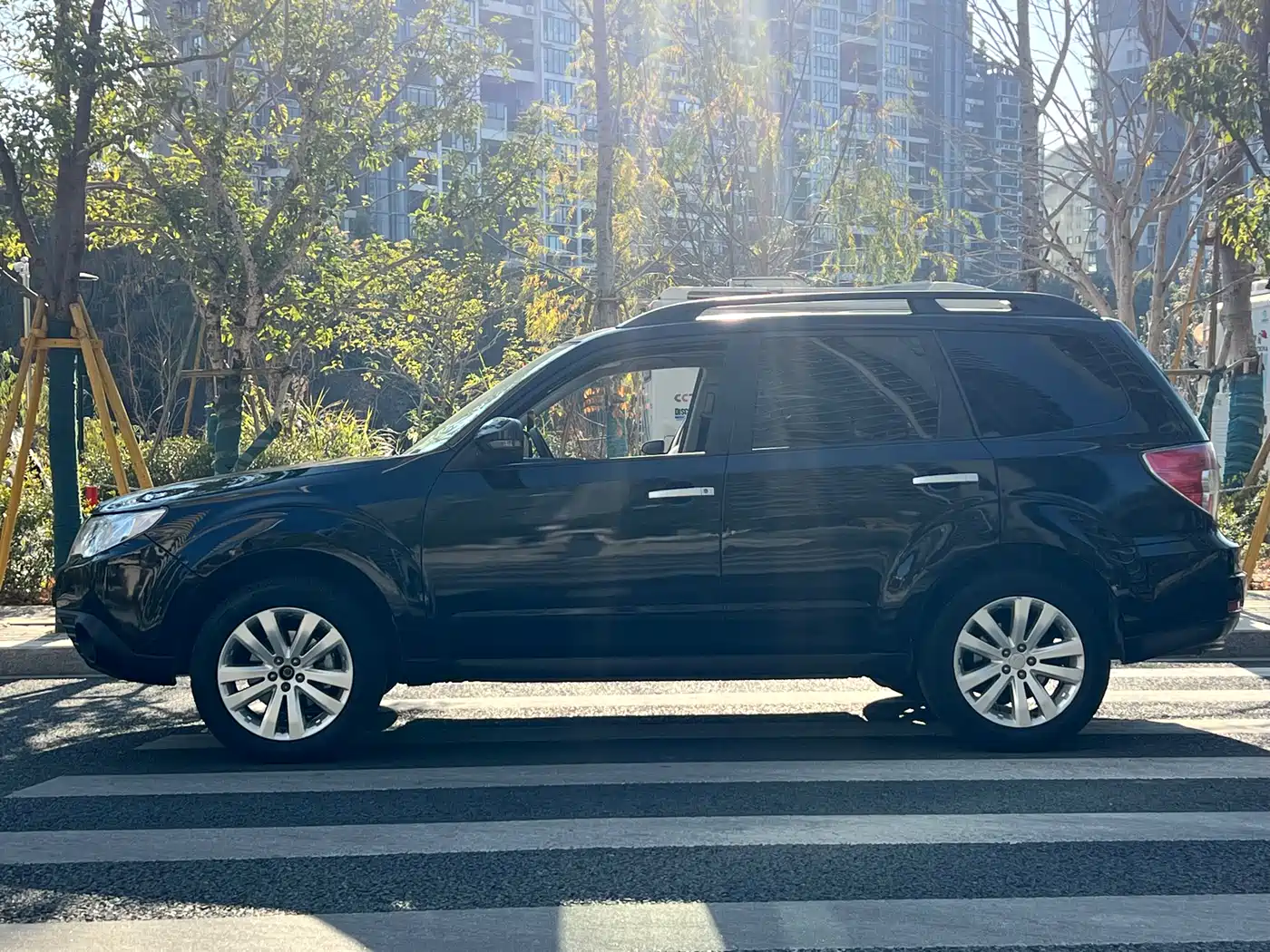 Subaru Forester 2011 2.5XS Automatic Luxury Navigation Edition фото 8