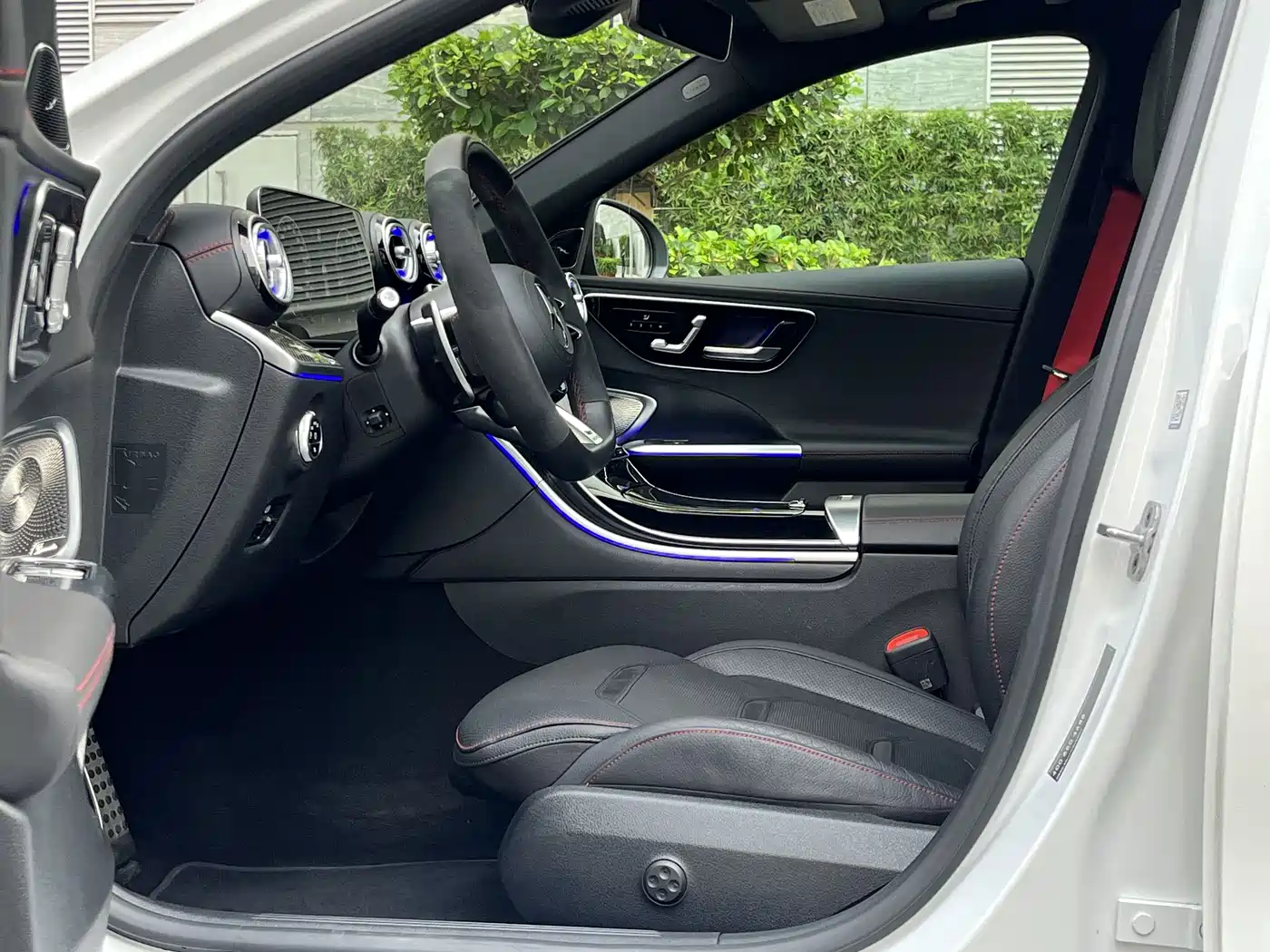 Mercedes-Benz C-Class AMG 2024 AMG C 43 4MATIC Wagon Special Edition фото 11