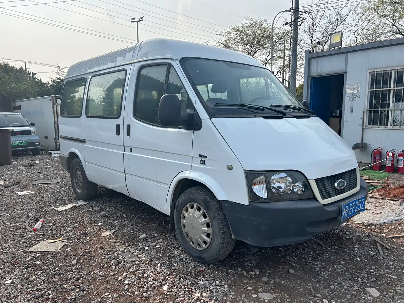 Ford Classic Transit 2016 2016 Model 2.8T Diesel Short Wheelbase 6-Seat Medium Roof Multi-Purpose Vehicle JX493ZLQ4