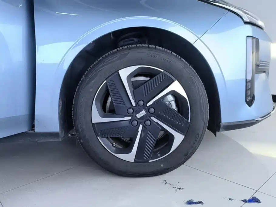 Geely Galaxy Galaxy L6 2025 2025 EM-i 140km Starship Edition