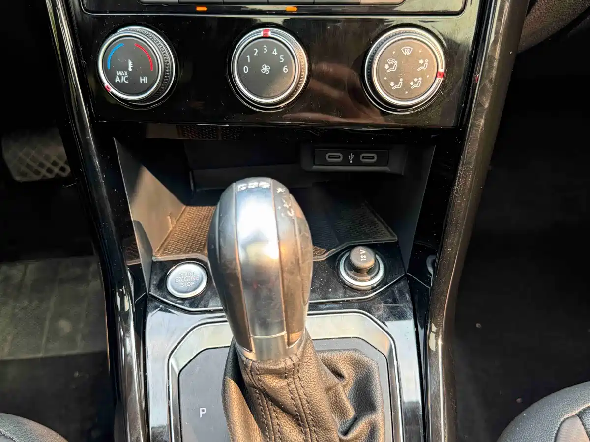 Volkswagen T-ROC 2022 280TSI DSG 2WD Comfort PLUS фото 17